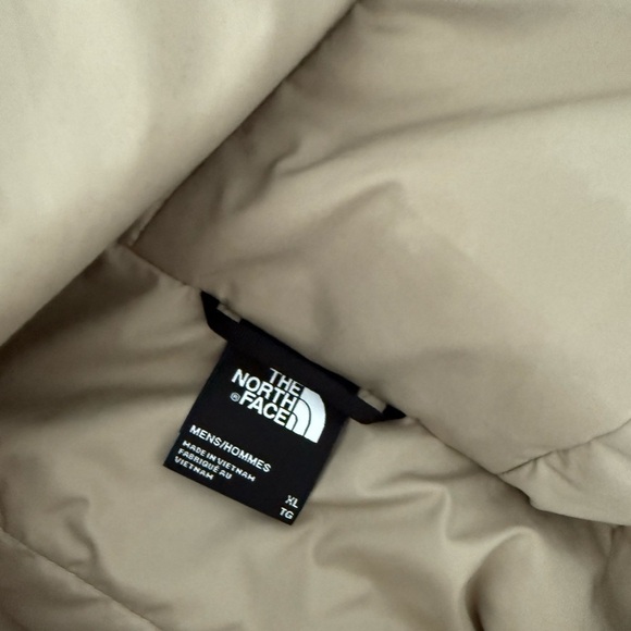 Men's north face puffer jacket - Picture 6 of 6